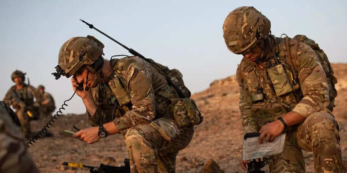 UK Royal Marines dominated US Marines in a desert battle simulation, prompting them to surrender less than halfway through, report says