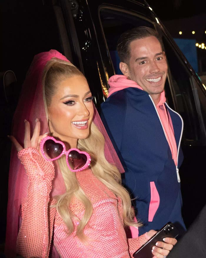 Paris Hilton's 3-day wedding celebration included a neon carnival and black-tie dinner