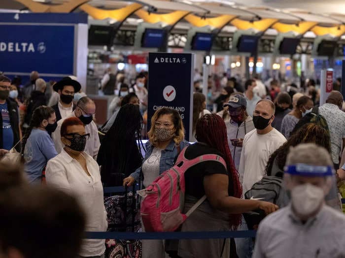 The CDC orders airlines to reveal identities of travelers who have recently visited southern Africa