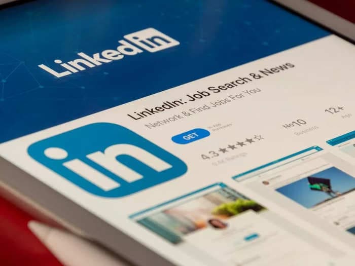 LinkedIn is now available in Hindi