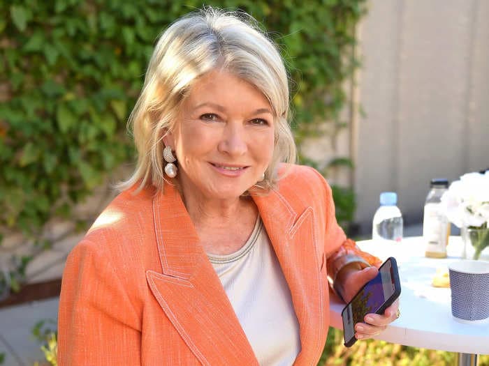 Martha Stewart says she never dated Larry King despite him becoming 'amorous' towards her at dinner once