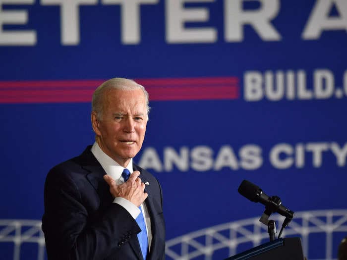President Biden signs executive order to make federal government carbon neutral by 2050