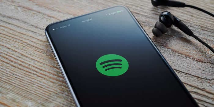 Why your Spotify app keeps crashing, and 7 ways to fix it