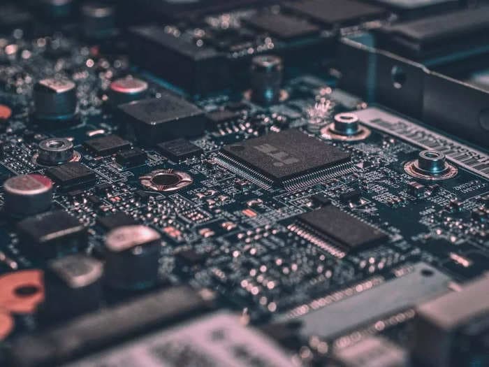 Indian government to offer ₹76,000 crore incentive package for semiconductor manufacturing in India, report says