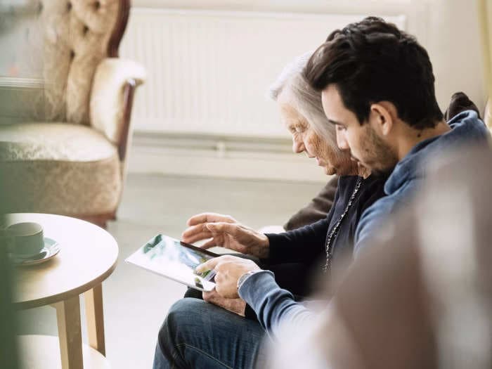 Montessori is usually used for teaching kids. Turns out it can also help those with dementia.