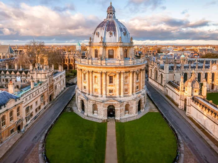 Rhodes Scholar who went to a $30k-a-year private school is accused of faking poverty to win a place at Oxford University, report says