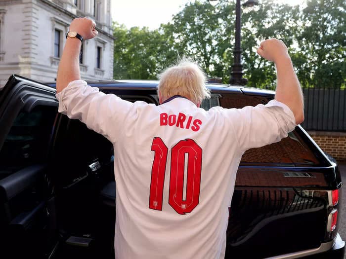 Boris Johnson's fate is in the hands of those he has snubbed. Can he survive with so many minds turned against him?