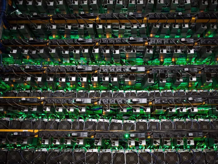 US crypto mining poses a supply risk to public power utilities, according to Fitch Ratings