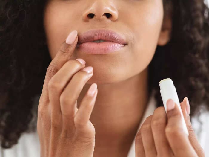 5 ways to soothe dry winter eyelids and lips, according to dermatologists