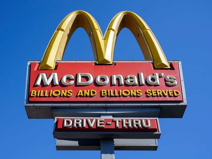 A viral TikTok video appears to show how a McDonald's Big Mac is made