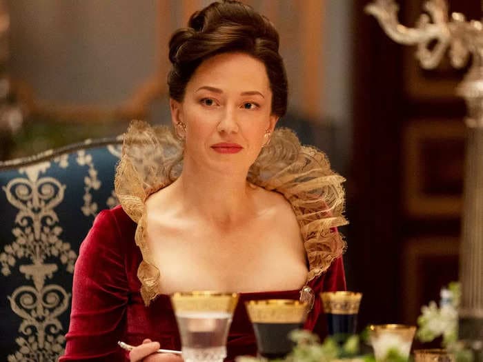'The Gilded Age' actress Carrie Coon had her first costume fitting outside of her yard with a local tailor