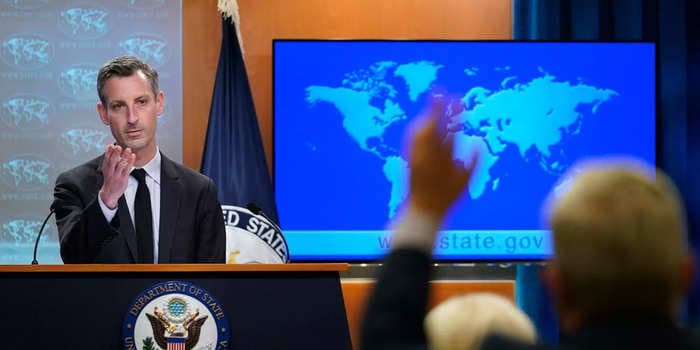 Video shows clash between reporter and State Department spokesman irate at request to prove US claims about Russia fake-video plot