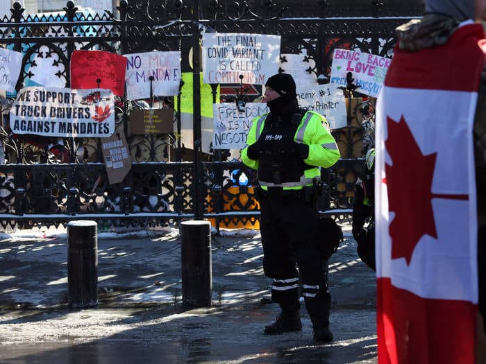 Ottawa is canceling police officers' days off as the Freedom Convoy protests continue. Some have worked 2 weeks without a break.