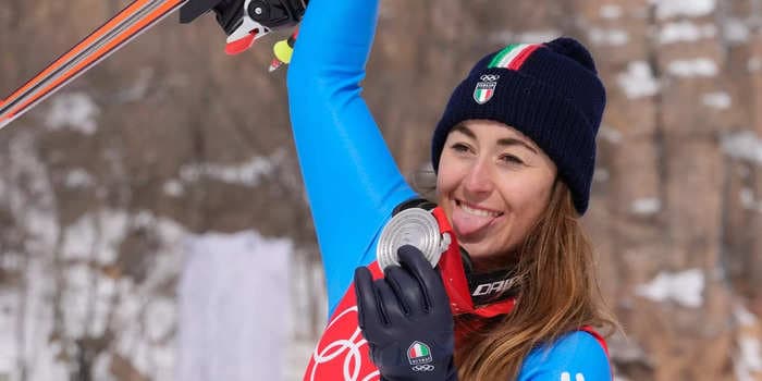 Italian skier won silver just 23 days after tearing her ACL and fracturing her leg and said she was just beginning to walk normally