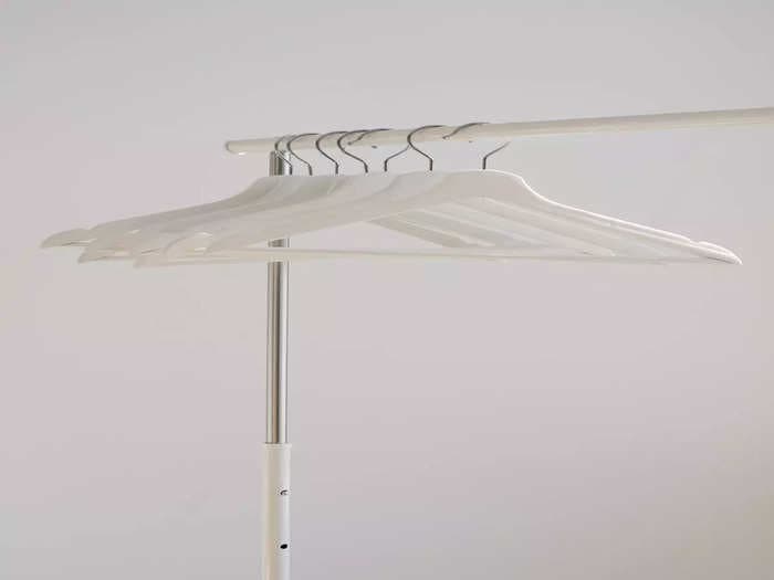 Best clothes hanger to buy online