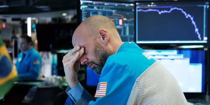 US stocks mixed as investors digest increased sanctions against Russia while initial Ukraine talks end with little progress