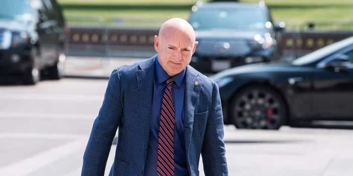 Sen. Mark Kelly is introducing a bill to require members of Congress to publish their official schedule online: 'It's the right thing to do'