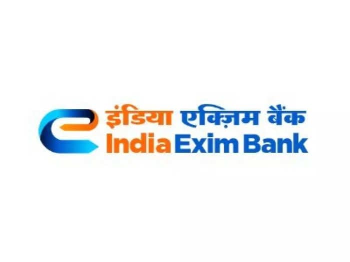 Exim Bank is hiring management trainees with a monthly salary upto ₹55,000