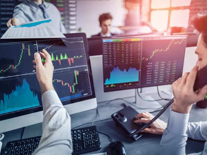 Indian equity indices extend losses due to skyrocketing crude oil prices amid Russia Ukraine war