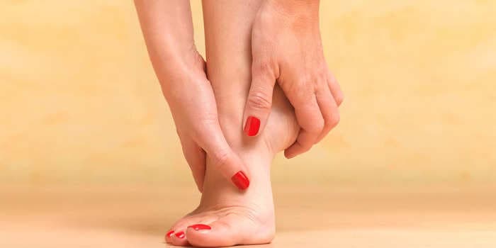 7 reasons why your feet and ankles are swelling and what to do about it