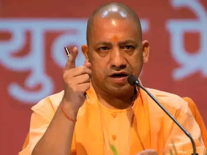 Yogi Adityanath leads from Gorakhpur Urban