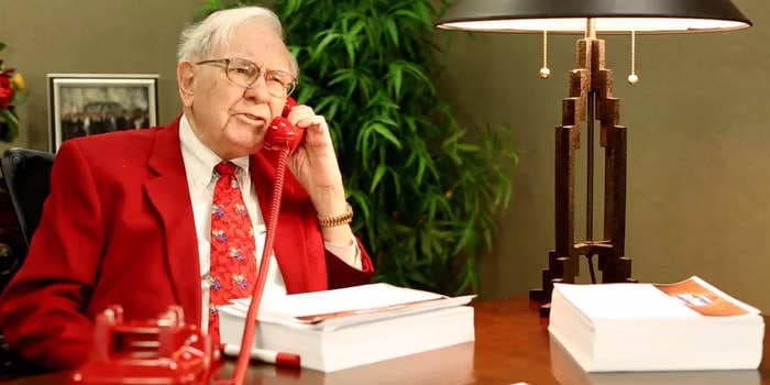 Warren Buffett's Berkshire Hathaway hits a record stock price above $500,000 as investors bet on the 'Sage of Omaha'