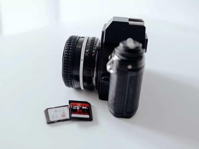 64GB or larger UHS memory cards for cameras