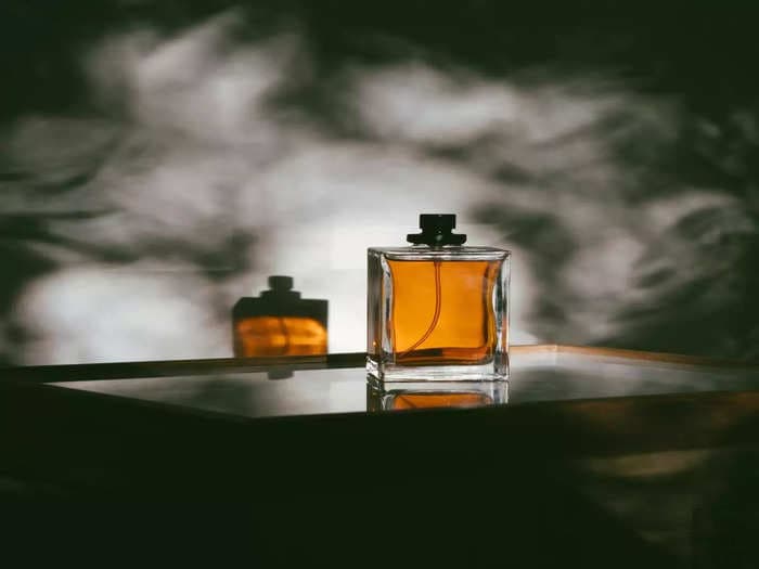 List of the best perfumes for men with long-lasting fragrance