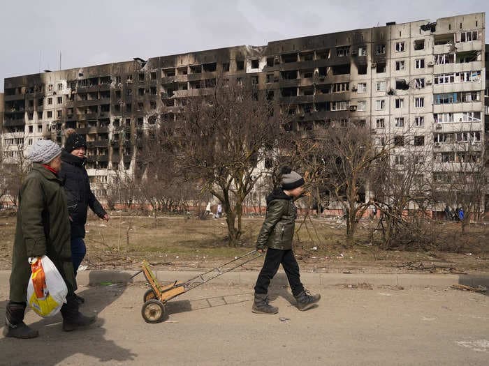 Mariupol mayor says Russian forces have been 'playing with us since day one' as civilian evacuations are reportedly blocked