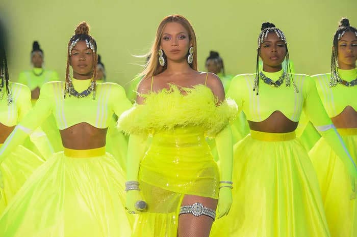 Every tennis reference in Beyoncé's Oscars outfit for the performance of her song in Will Smith's 'King Richard' biopic