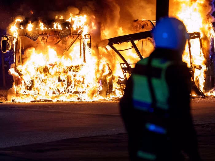 Threats to burn the Quran by a far-right group amid 3 nights of violence in Sweden