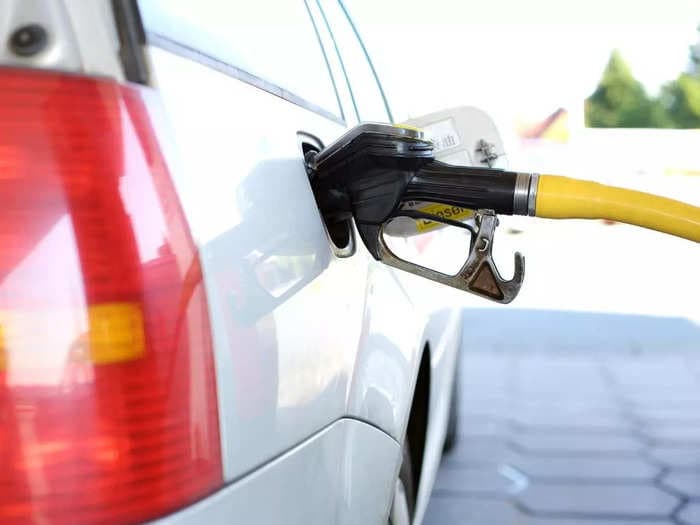 Sri Lanka raises fuel prices to a new record high