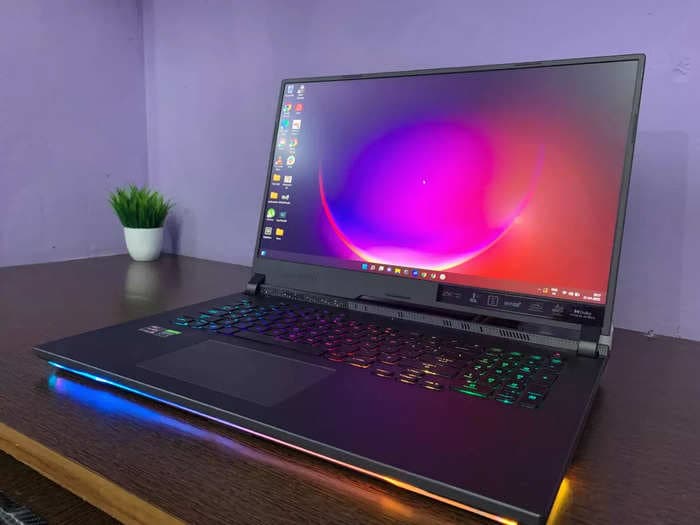 Asus ROG Strix G17 (2022) review — a good-looking gaming laptop with flagship performance