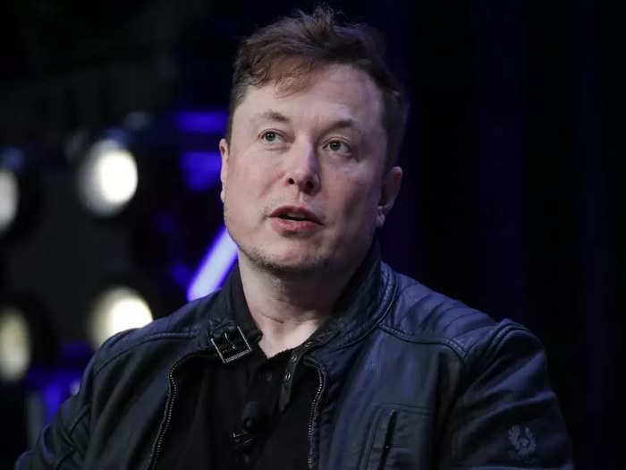 After 'no insult' pact, Elon Musk appears to mock Twitter and its policy chief with a Joe Rogan meme and says the platform has to be 'politically neutral'