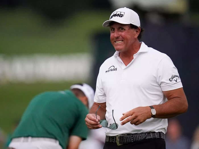 Jim Nantz says Phil Mickelson once suffered a fantasy football loss so devastating that it may have affected his play on the golf course