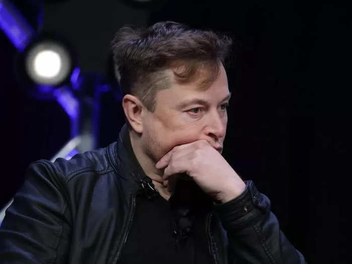 Elon Musk says he's recruiting 'hardcore street fighters' for a new Tesla 'litigation department'