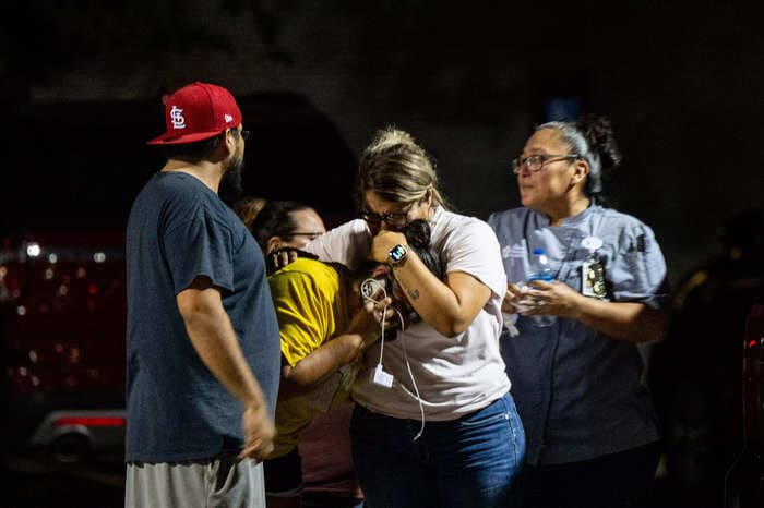 'The agonized screams of family members are audible from the parking lot' as parents of the Texas school shooting victims discovered their children had been killed: report
