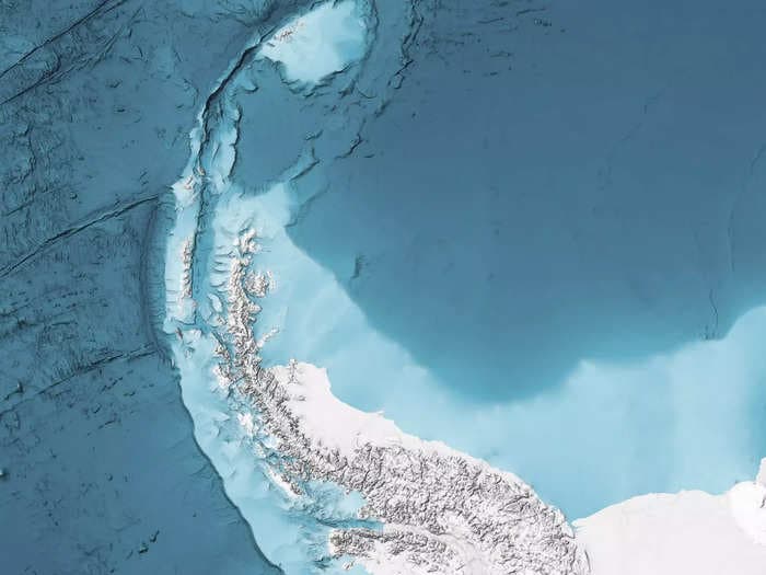 Hi-res images show the ocean floor around Antarctica in unprecedented detail