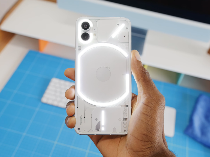 Nothing phone (1) hands-on video reveals how the notification LEDs work