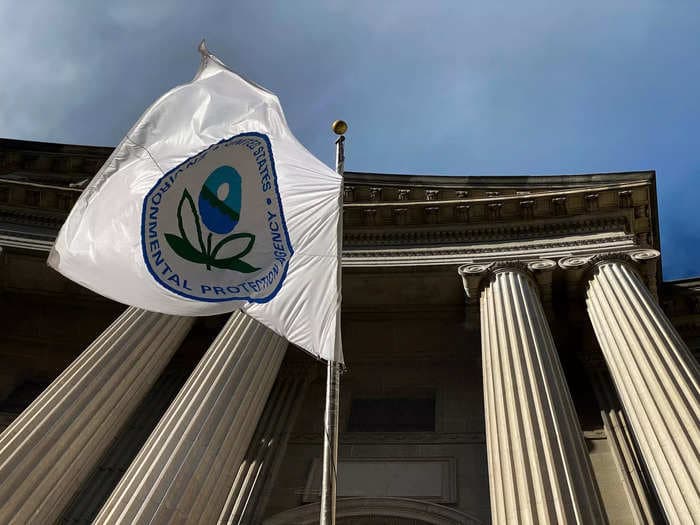 Supreme Court restricts — but does not end — Environmental Protection Agency's ability to regulate greenhouse-gas emissions