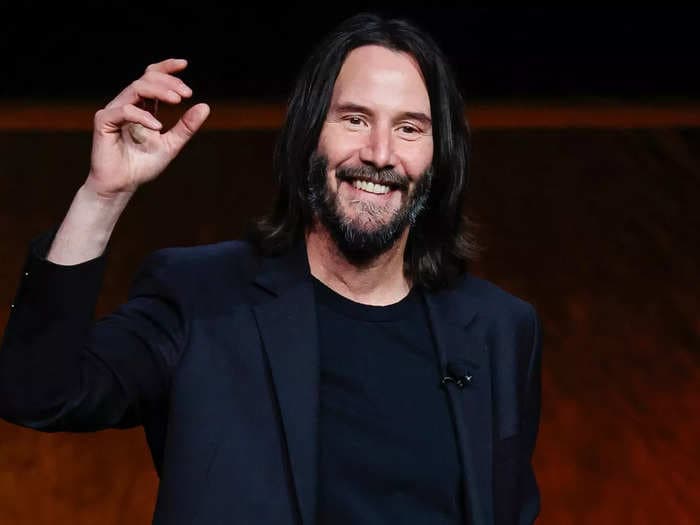 Keanu Reeves had an adorable interaction with an excited young fan who approached him at the airport
