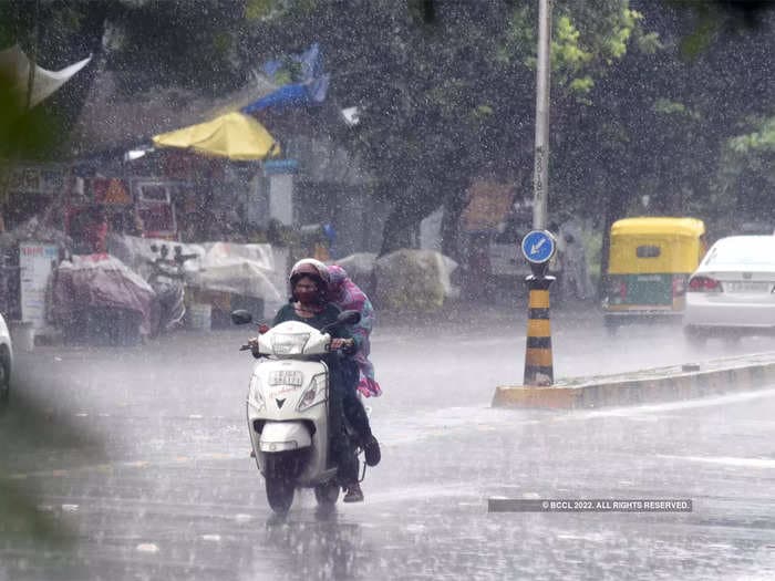 Monsoon rain wreaks havoc in Himachal and Karnataka, orange alert in Gujarat