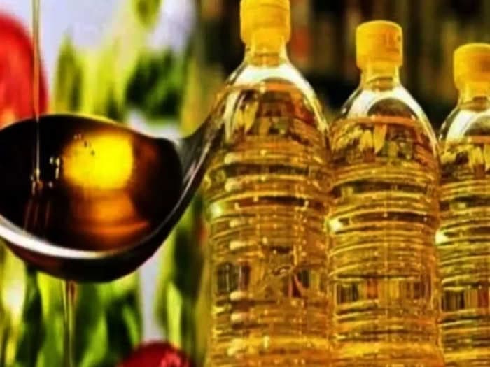 After fuel, government moves to reduce the price of edible oil by ₹15/litre