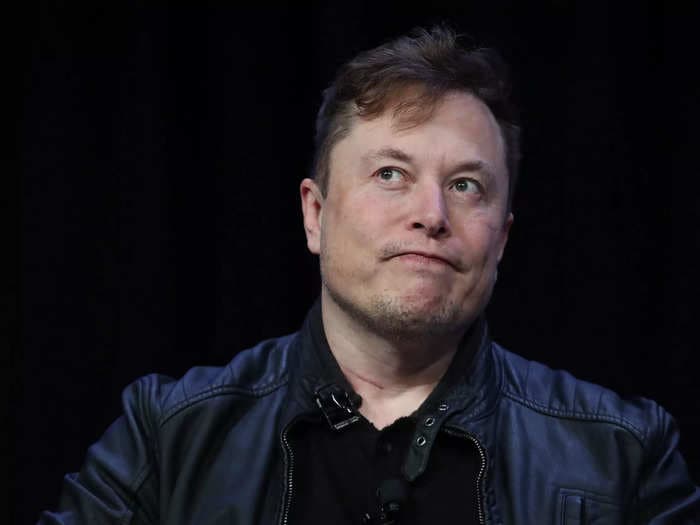 Here's what could happen next in Elon Musk's fight to get out of buying Twitter