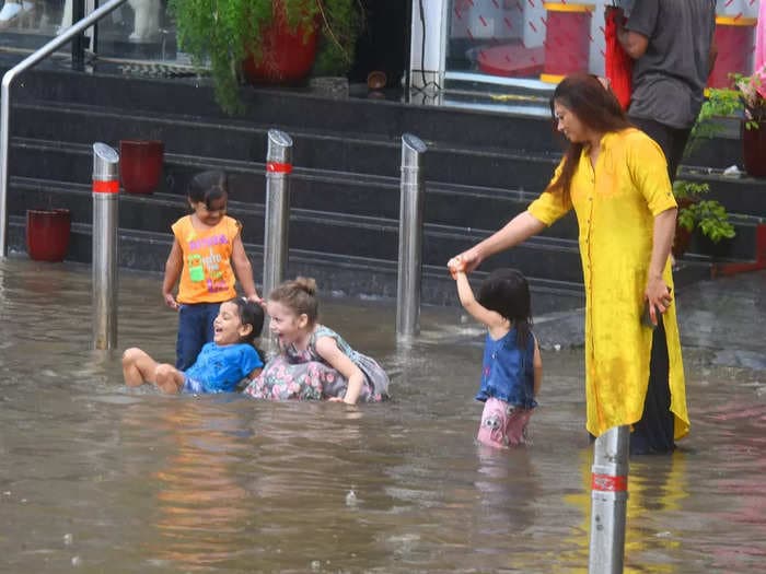 OYO rolls out a discount for Mumbai’s stranded commuters as the city stays on orange alert till July 14