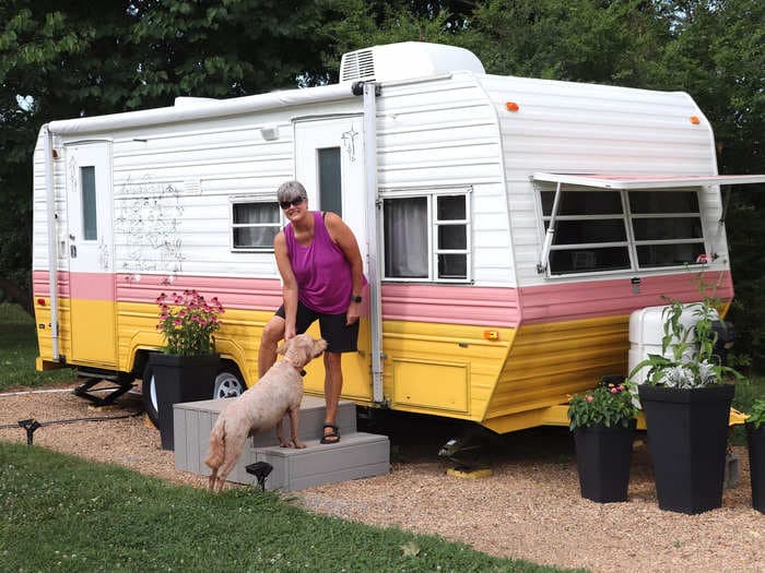 A Tennessee family transformed a $2,500 Craigslist RV into a glamorous Dolly Parton-themed Airbnb &mdash; take a look inside