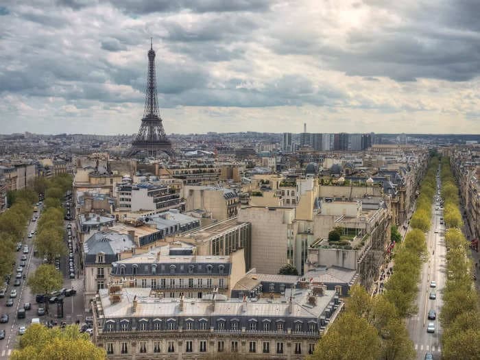 6 mistakes American tourists make when visiting Paris