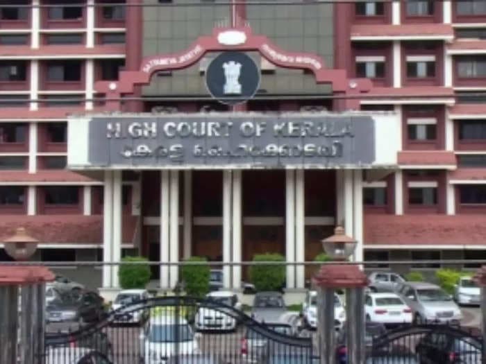 Kerala Coop bank fraud: High Court allows only emergency payments