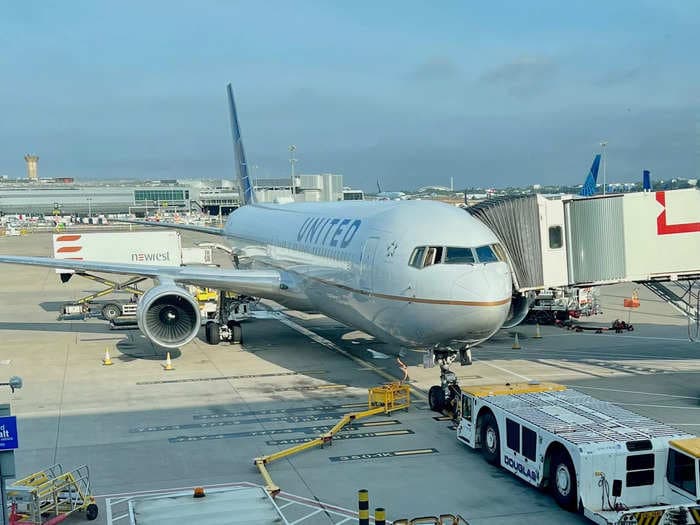 I flew on United's aging Boeing 767-300ER from Boston to London in economy and the updated cabin made the plane feel like new