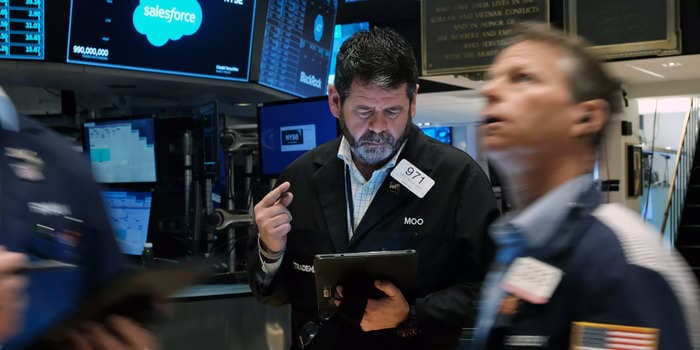 US stocks close higher as tech and consumer shares help market push past China growth worries